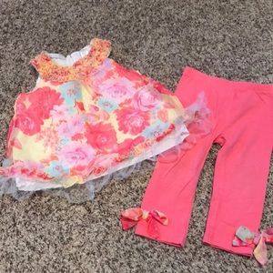 Super sweet flowered tunic and leggings set